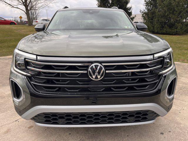 new 2025 Volkswagen Atlas car, priced at $45,806