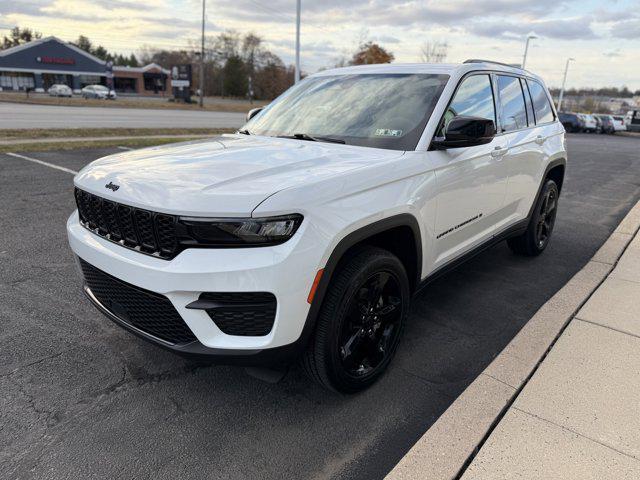 used 2023 Jeep Grand Cherokee car, priced at $36,990