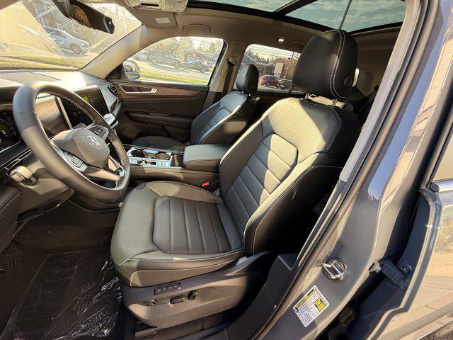 new 2026 Volkswagen Atlas car, priced at $51,952