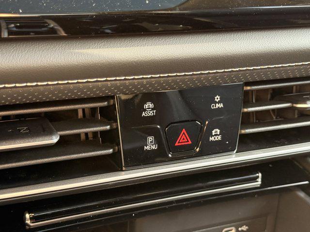 new 2026 Volkswagen Atlas car, priced at $51,952