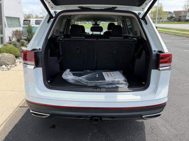 new 2025 Volkswagen Atlas car, priced at $46,520
