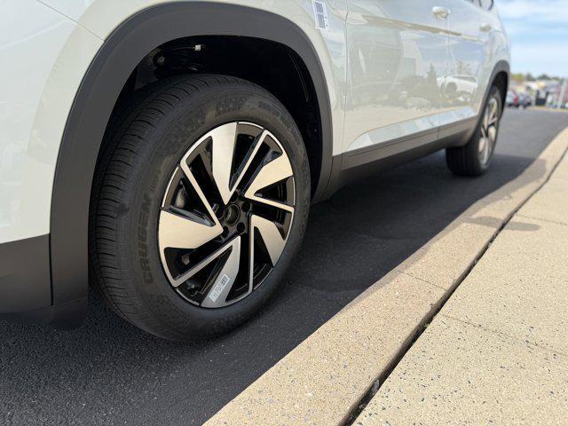 new 2025 Volkswagen Atlas car, priced at $46,520