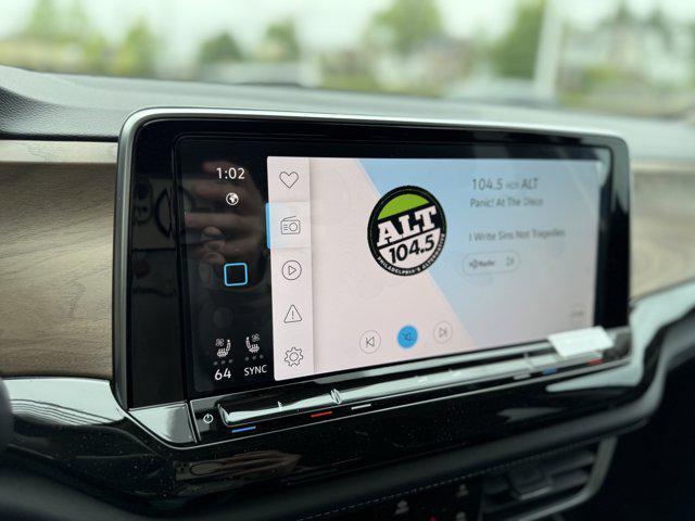 new 2025 Volkswagen Atlas car, priced at $43,443