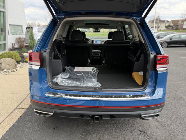 new 2025 Volkswagen Atlas car, priced at $45,064