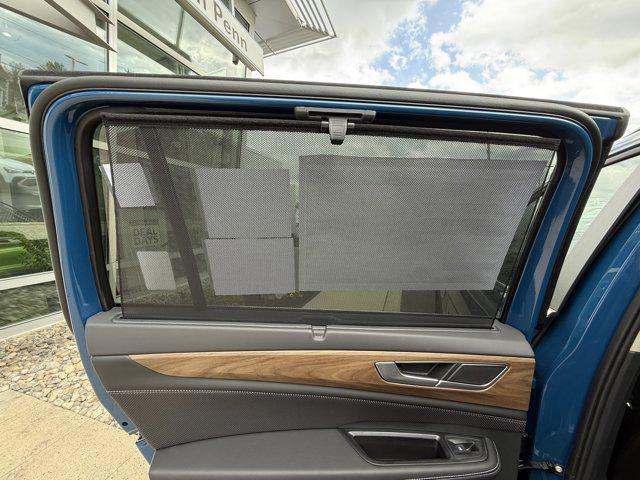 new 2025 Volkswagen Atlas car, priced at $45,064