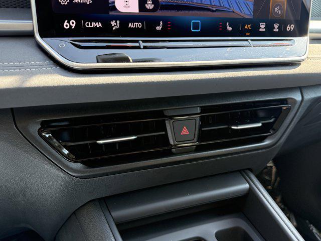 new 2025 Volkswagen Tiguan car, priced at $35,523