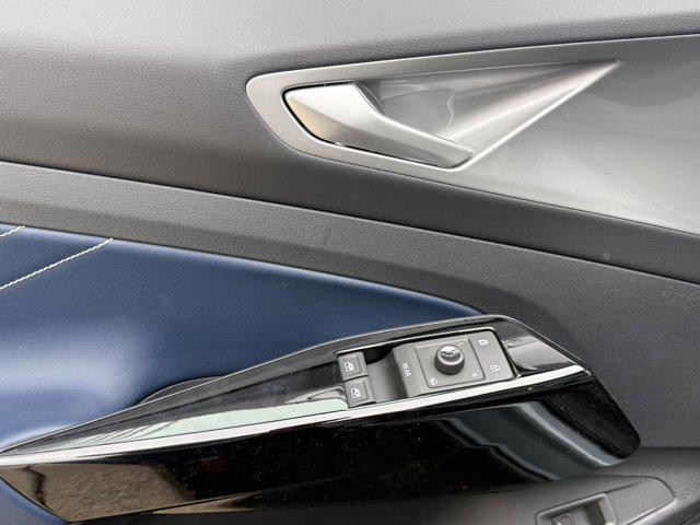 new 2025 Volkswagen ID.4 car, priced at $45,740
