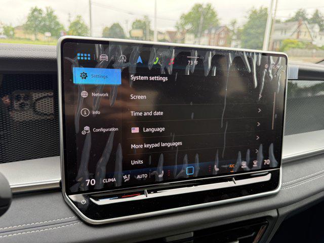 new 2025 Volkswagen Tiguan car, priced at $40,226