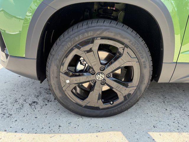 new 2025 Volkswagen Taos car, priced at $36,735