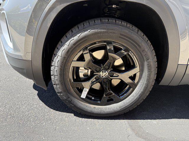 new 2026 Volkswagen Atlas car, priced at $49,012