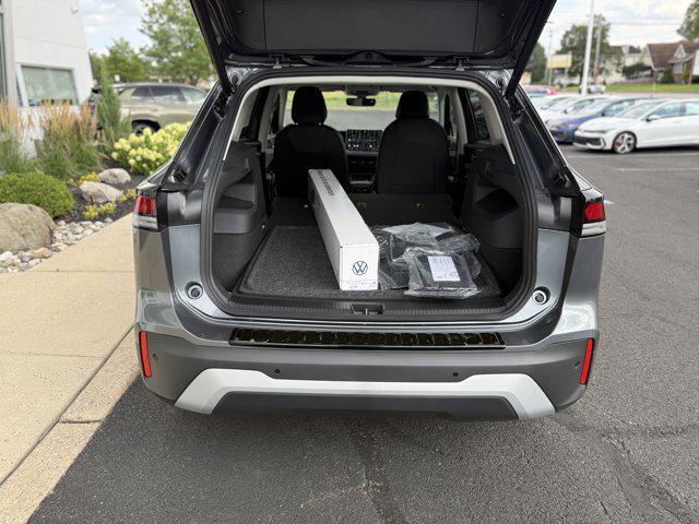 new 2025 Volkswagen Tiguan car, priced at $34,137