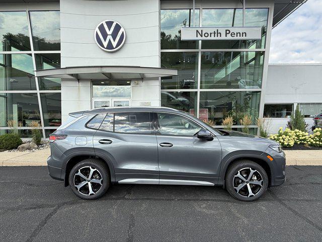 new 2025 Volkswagen Tiguan car, priced at $34,137