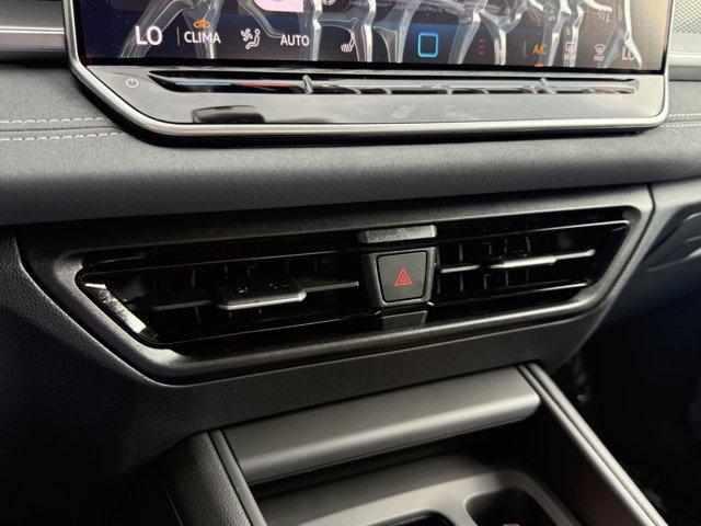 new 2025 Volkswagen Tiguan car, priced at $34,137