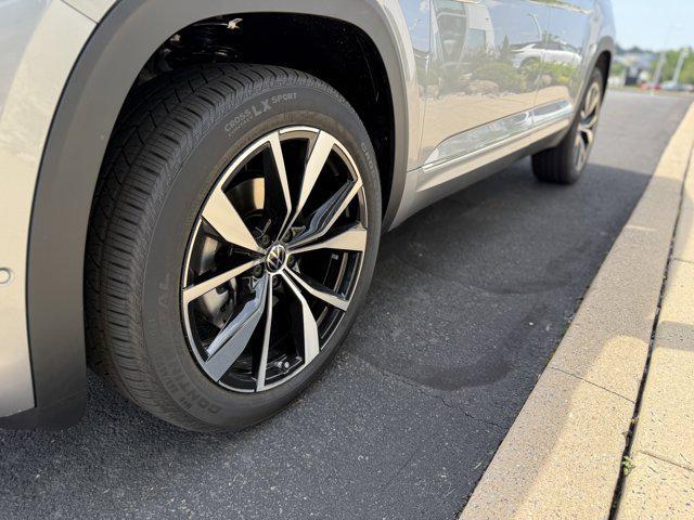 new 2025 Volkswagen Atlas Cross Sport car, priced at $50,664