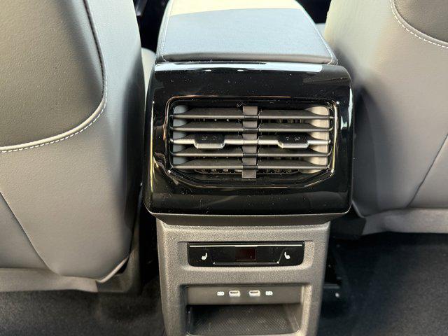 new 2025 Volkswagen ID.4 car, priced at $58,373