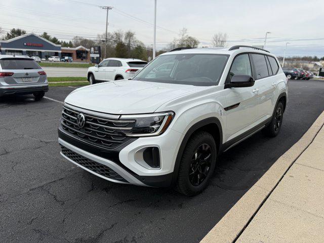 new 2025 Volkswagen Atlas car, priced at $45,049