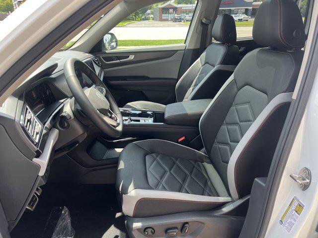 new 2025 Volkswagen Atlas car, priced at $49,529