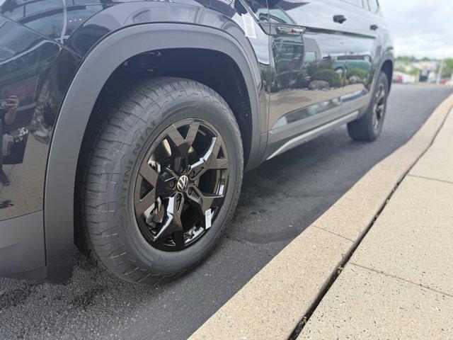 new 2025 Volkswagen Atlas car, priced at $49,771
