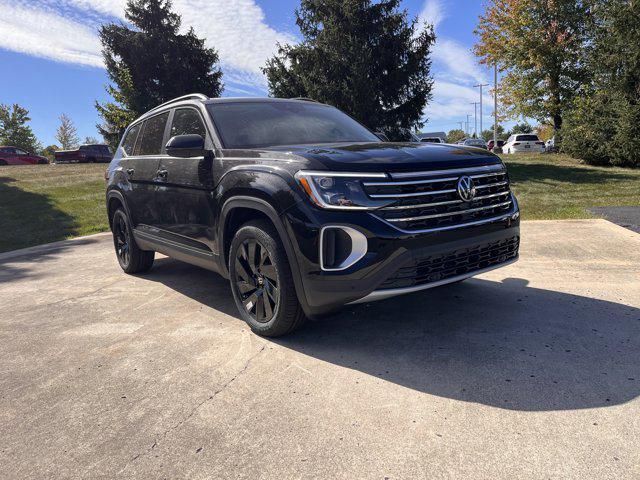 new 2024 Volkswagen Atlas car, priced at $43,912