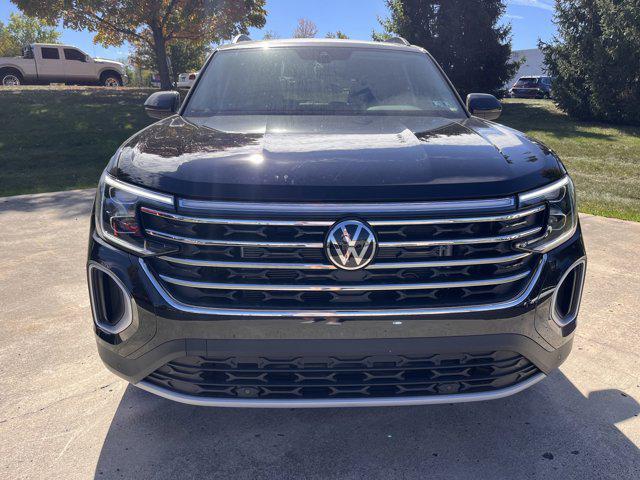 new 2024 Volkswagen Atlas car, priced at $43,912