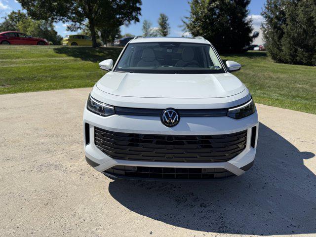new 2025 Volkswagen Tiguan car, priced at $34,228