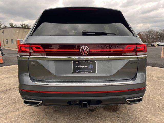 new 2025 Volkswagen Atlas car, priced at $47,301