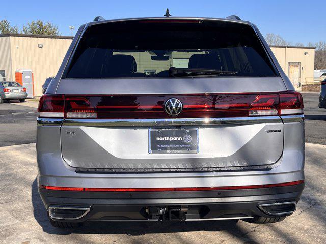 new 2025 Volkswagen Atlas car, priced at $45,250