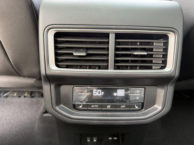 new 2025 Volkswagen Atlas car, priced at $47,301