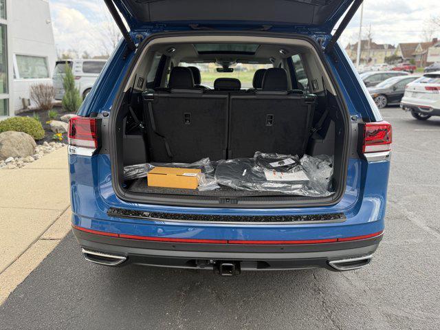 new 2025 Volkswagen Atlas car, priced at $47,301