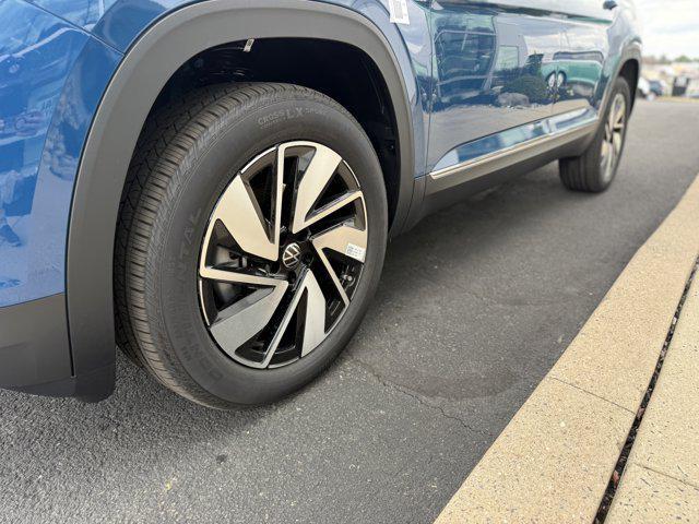 new 2025 Volkswagen Atlas car, priced at $47,301