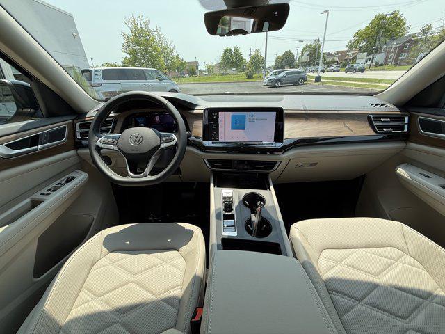 new 2025 Volkswagen Atlas car, priced at $39,961
