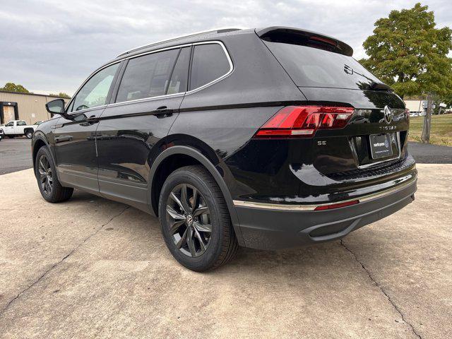 new 2024 Volkswagen Tiguan car, priced at $33,064