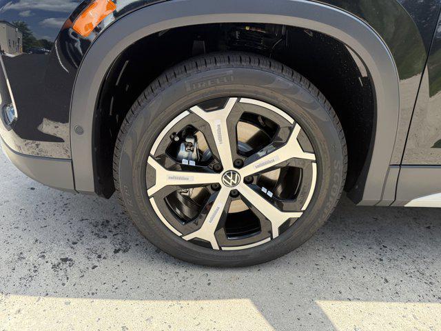 new 2025 Volkswagen Tiguan car, priced at $35,864