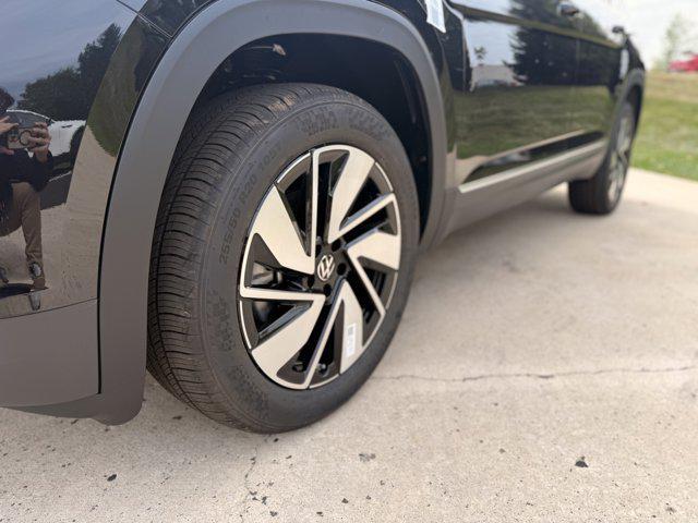new 2026 Volkswagen Atlas car, priced at $49,486
