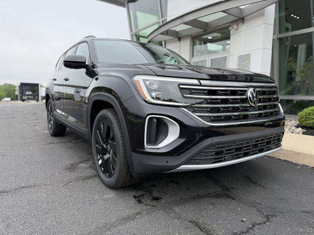 new 2025 Volkswagen Atlas car, priced at $43,443
