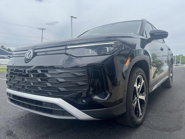 new 2025 Volkswagen Tiguan car, priced at $37,416