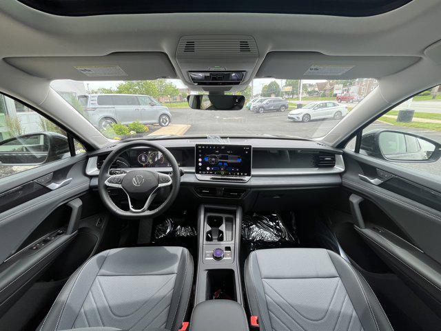 new 2025 Volkswagen Tiguan car, priced at $37,416