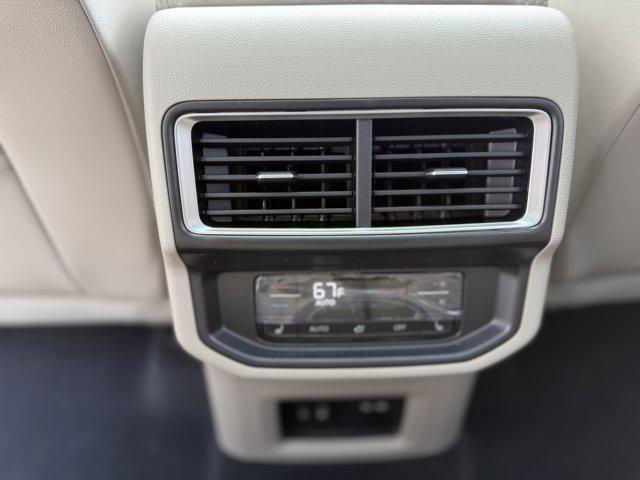 new 2025 Volkswagen Atlas car, priced at $53,666