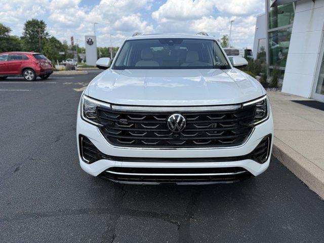 new 2025 Volkswagen Atlas car, priced at $53,666