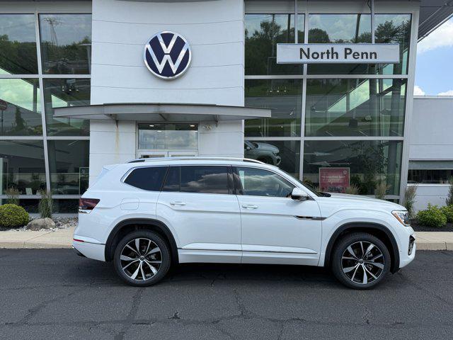 new 2025 Volkswagen Atlas car, priced at $53,666