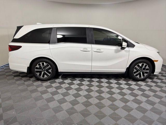 new 2026 Honda Odyssey car, priced at $44,745