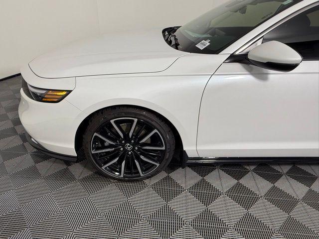 new 2025 Honda Accord Hybrid car, priced at $40,905