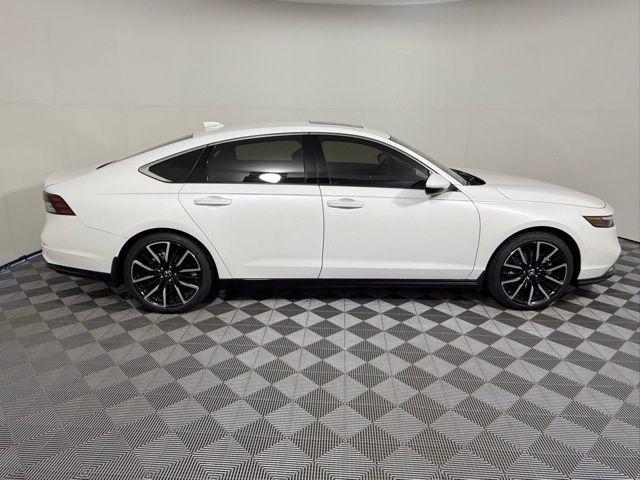 new 2025 Honda Accord Hybrid car, priced at $40,905