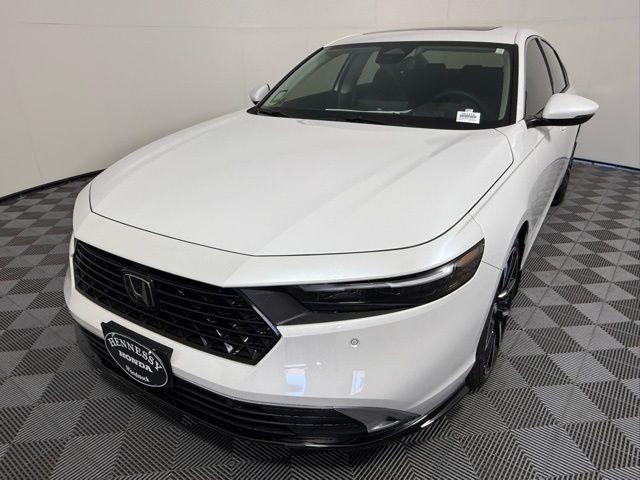 new 2025 Honda Accord Hybrid car, priced at $40,905