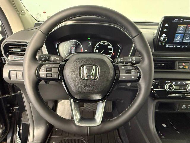 new 2025 Honda Pilot car, priced at $52,995