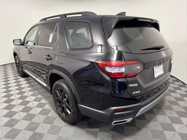 new 2025 Honda Pilot car, priced at $52,995