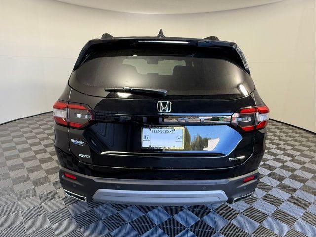 new 2025 Honda Pilot car, priced at $52,995