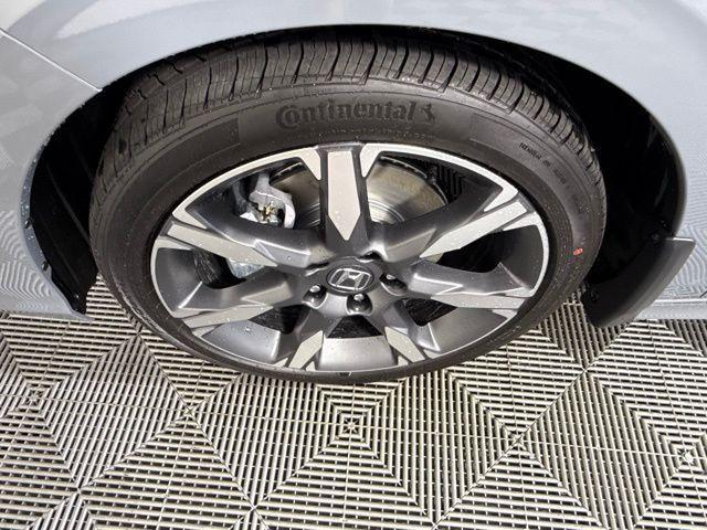 new 2026 Honda Civic Hybrid car, priced at $33,945