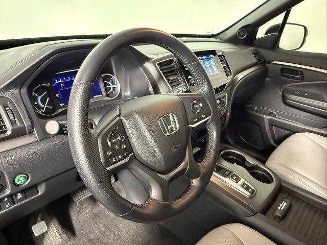 used 2022 Honda Passport car, priced at $29,457