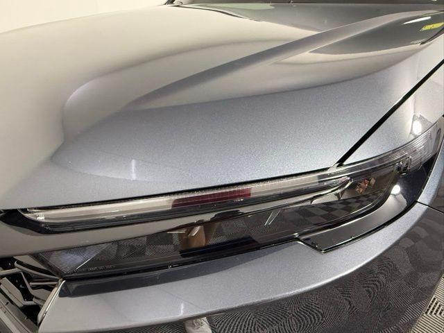 used 2025 Honda CR-V Hybrid car, priced at $33,567